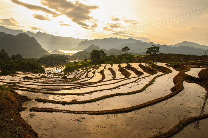 Ruộng bậc thang Pù Luông mùa nước đổ