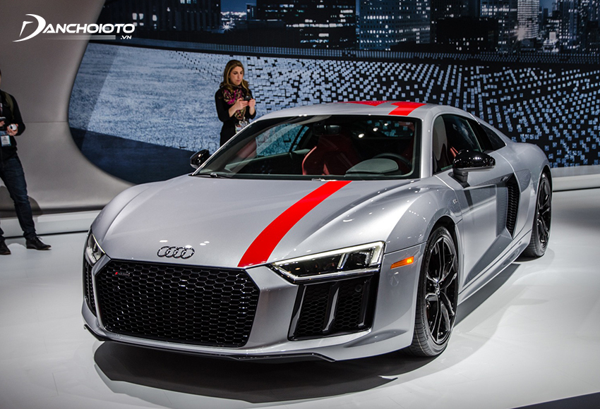 Audi R8 là mẫu xe siêu xe thể thao 2 chỗ