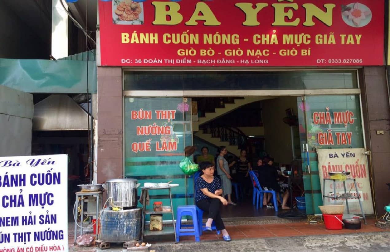 Quán bánh cuốn Bà Yến