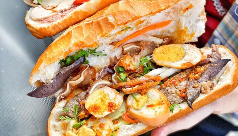 Bánh mì phá lấu Tuấn Mập