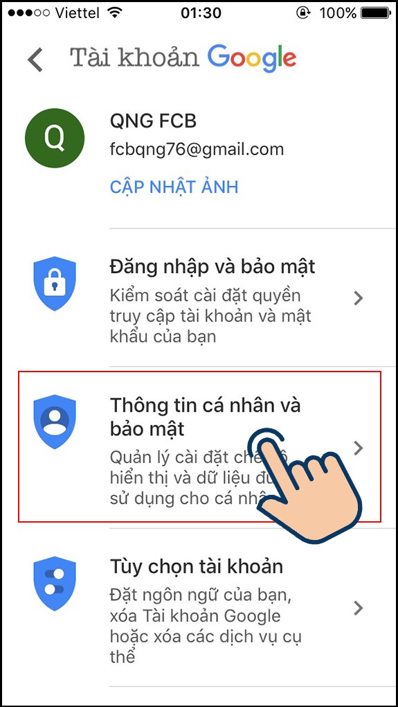 Tại giao diện Tài khoản Google, chọn Thông tin cá nhân và bảo mật.