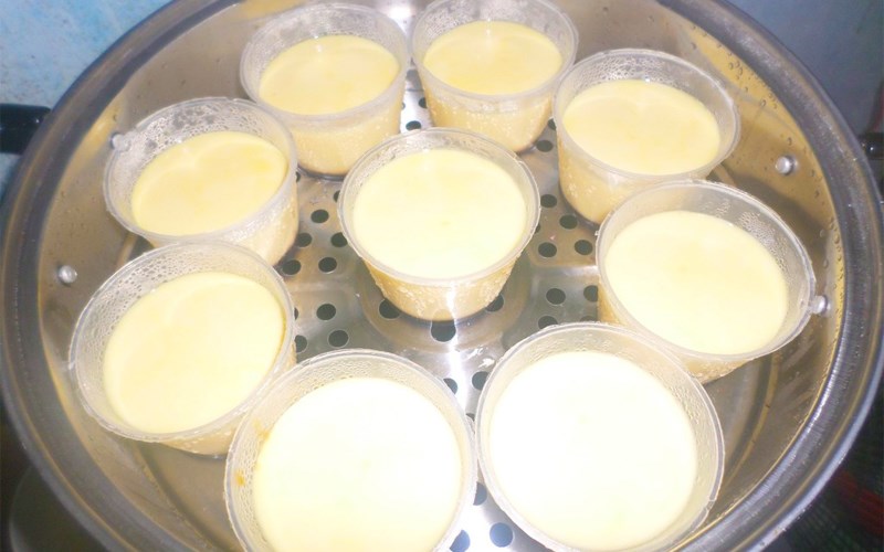 Cách khắc phục bánh flan bị rỗ mặt