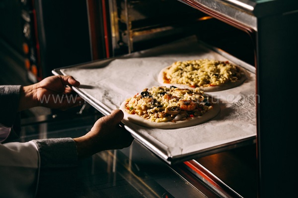 cách làm đế bánh pizza bằng lò vi sóng