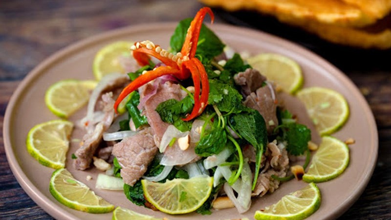 Gỏi bò tái chanh