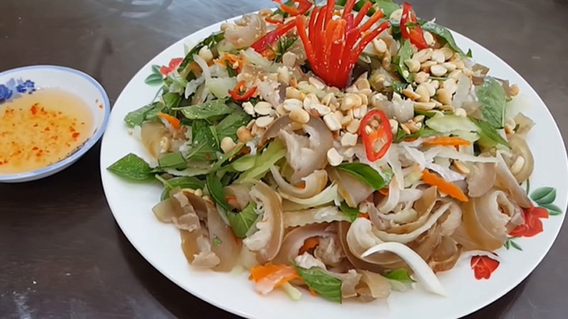 Gỏi bò rau má