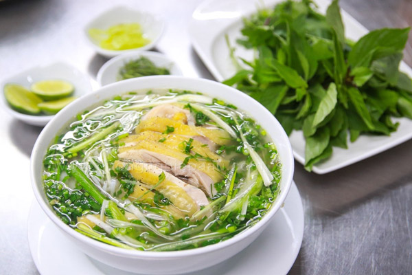 Cách nấu phở gà ngon