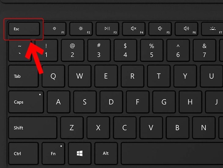 Bạn cũng có thể bấm phím Esc để tắt chế độ toàn màn hình
