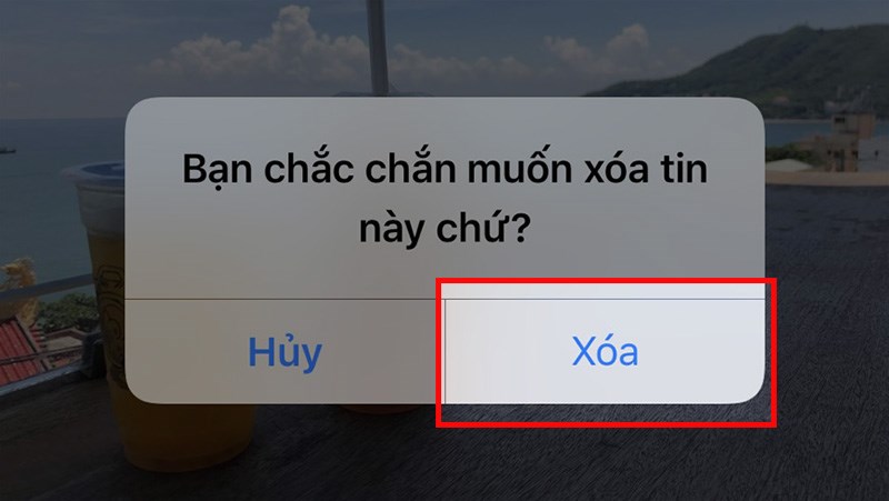 Chọn Xóa để xác nhận xóa story cũ trên Facebook