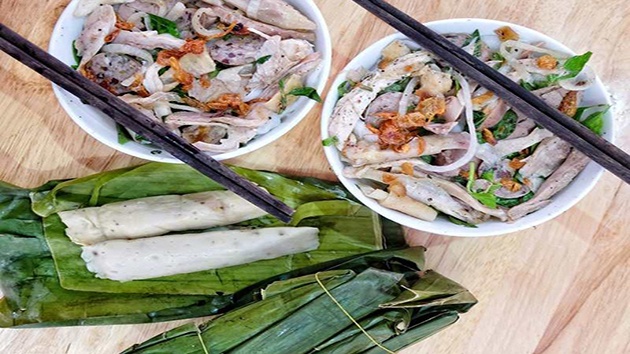 Quán Long - Bánh ướt lòng, gà