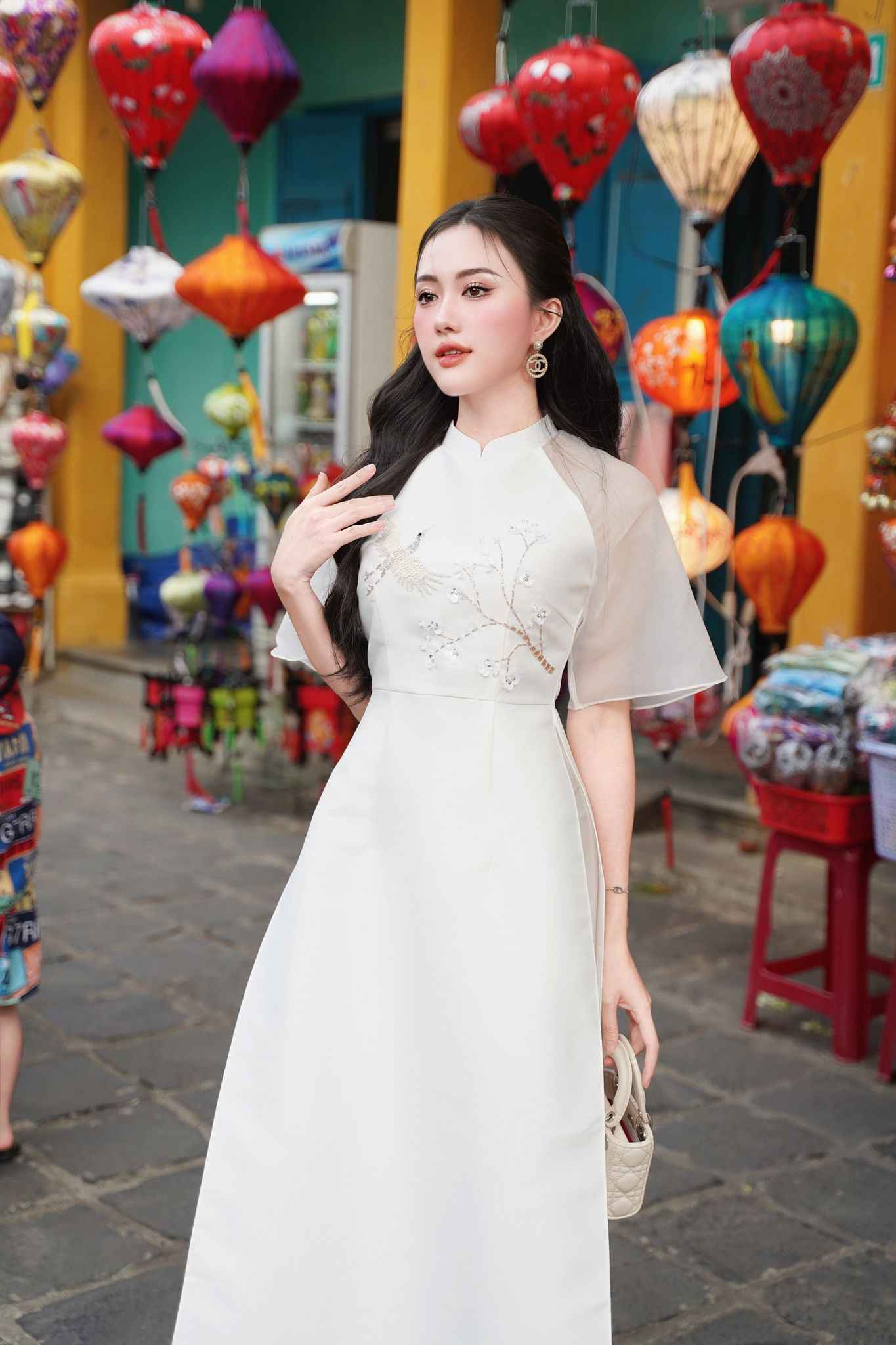 ao-dai-tay-lo-phoi-hoa-tiet-dinh-ad118 (4)