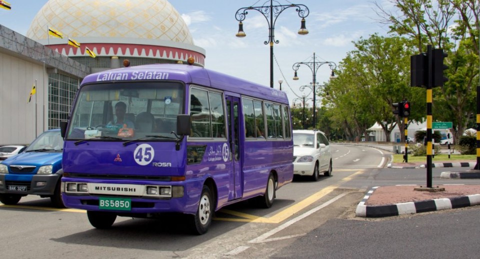 tham-lang-noi-lon-nhat-the-gioi-kampong-ayer-1708652779.jpg