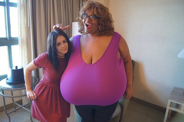 Norma Stitz, người có bộ ngực tự nhiên lớn nhất