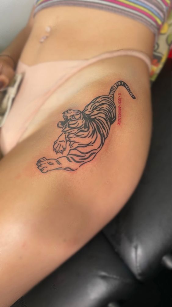 tattoo mini tuổi dần siêu đáng yêu