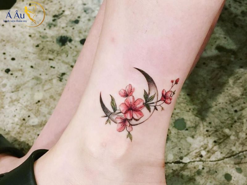 Tattoo hoa và mặt trang độc đáo