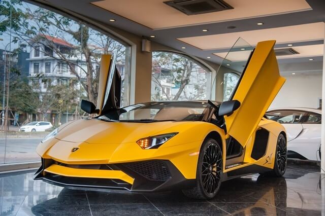 gia-xe-lamborghini-huracan-lp610-4