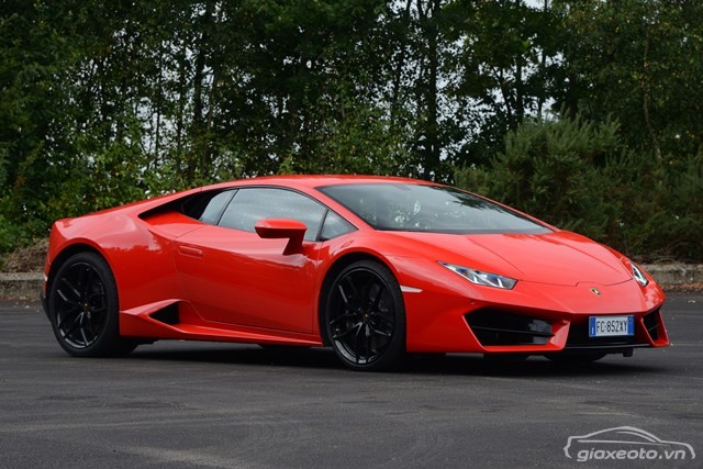 khoang-lai-lamborghini-huracan-lp580-2