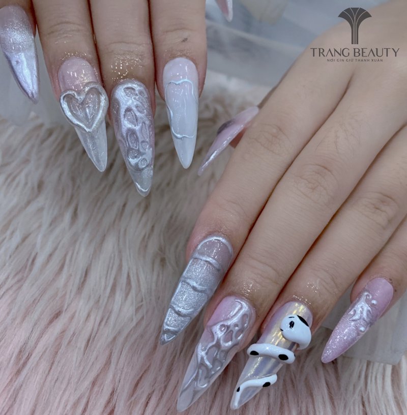 Mẫu nail móng nhọn dài sang chảnh