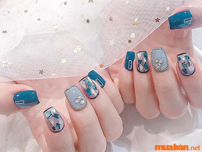 Mẫu nail ngắn đơn giản