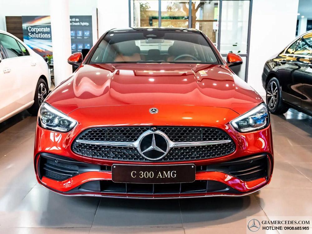 mercedes c300 màu đỏ 2