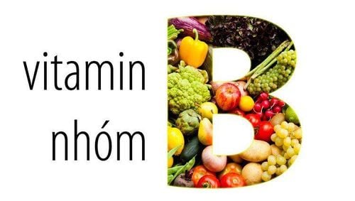 Môi nứt nẻ có thể do thiếu hụt phức hợp vitamin B