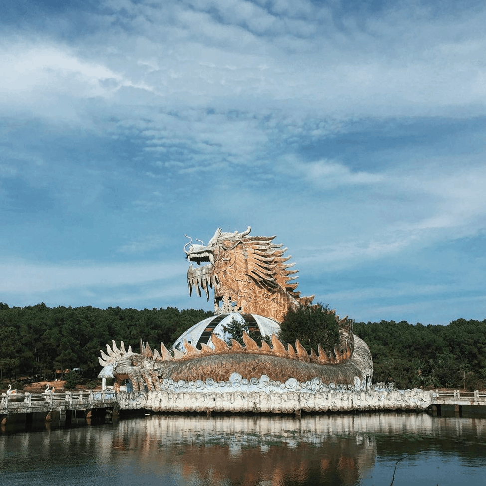 Hồ Thủy Tiên - địa điểm du lịch Huế