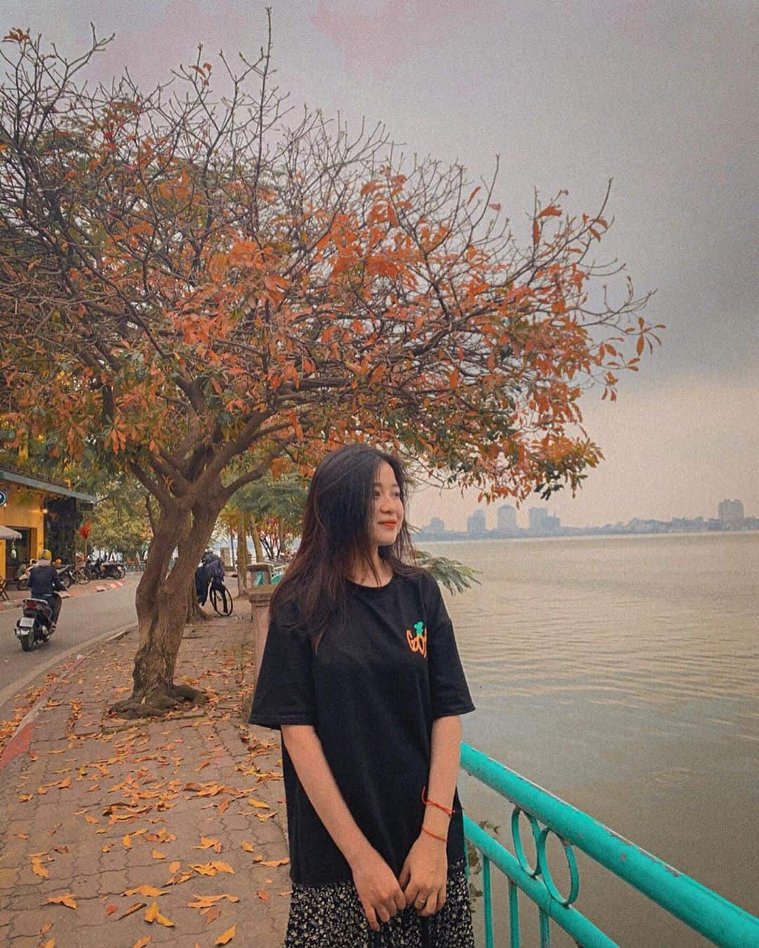 Mùa thu trên Hồ Tây. Ảnh: @kieutrang___