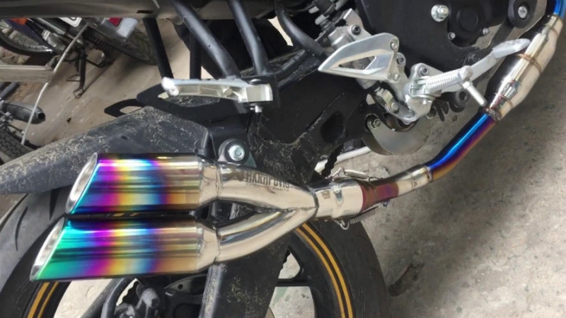 Pô Akrapovic 2 Nòng