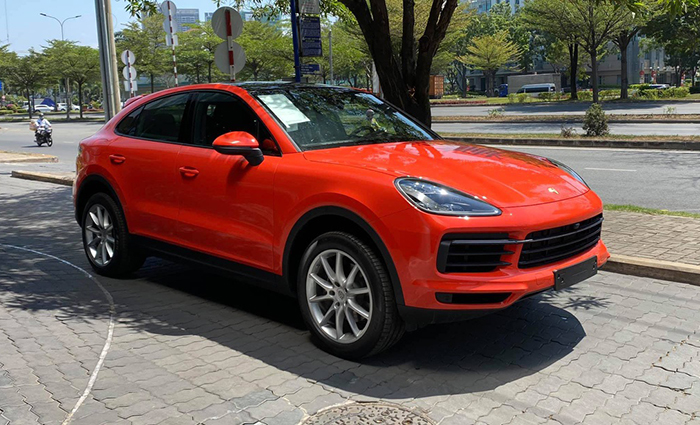 Porsche Cayenne giá từ 4,72 tỷ đồng