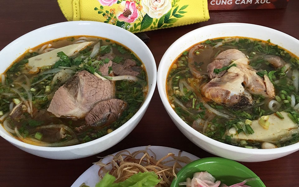 Bún bò & bò kho Hạnh