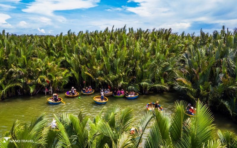 Trải nghiệm đi thuyền thúng đi ngắm cảnh dọc dòng sông Hoài