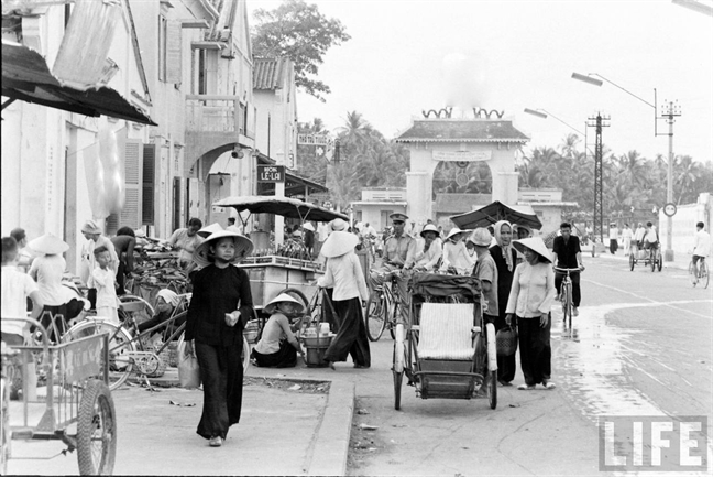 Ve dep tu trang phuc cua phu nu Viet Nam xua va nay