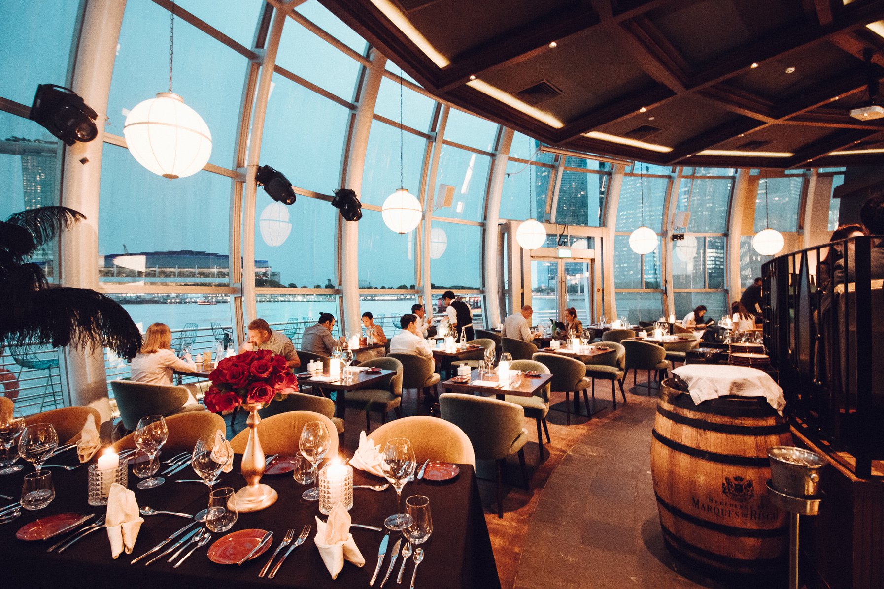 10 Restaurants, Cafes & Bars with the Best Views of Singapore