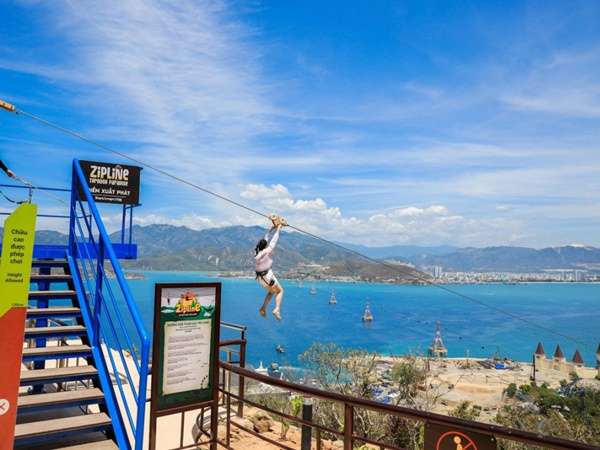 zipline vinwonders land nha trang