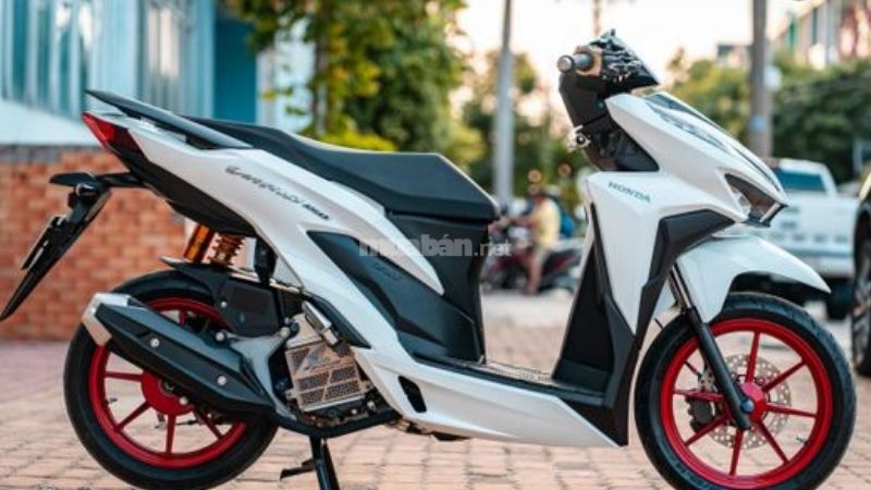 Vario 150 màu trắng độ kiểng tinh tế sang trọng