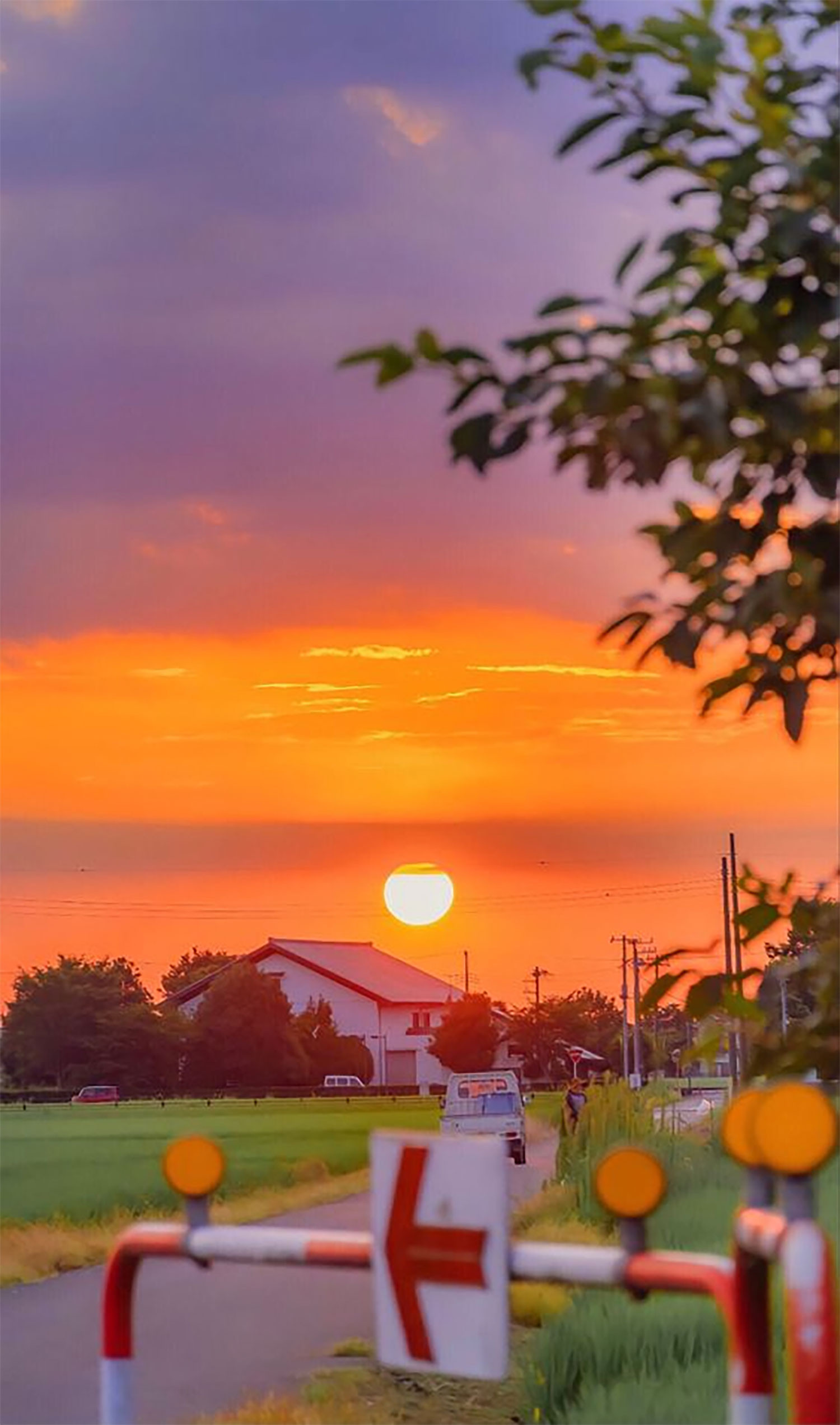 hinh-nen-hoang-hon-trong-thanh-pho-that-yen-binh