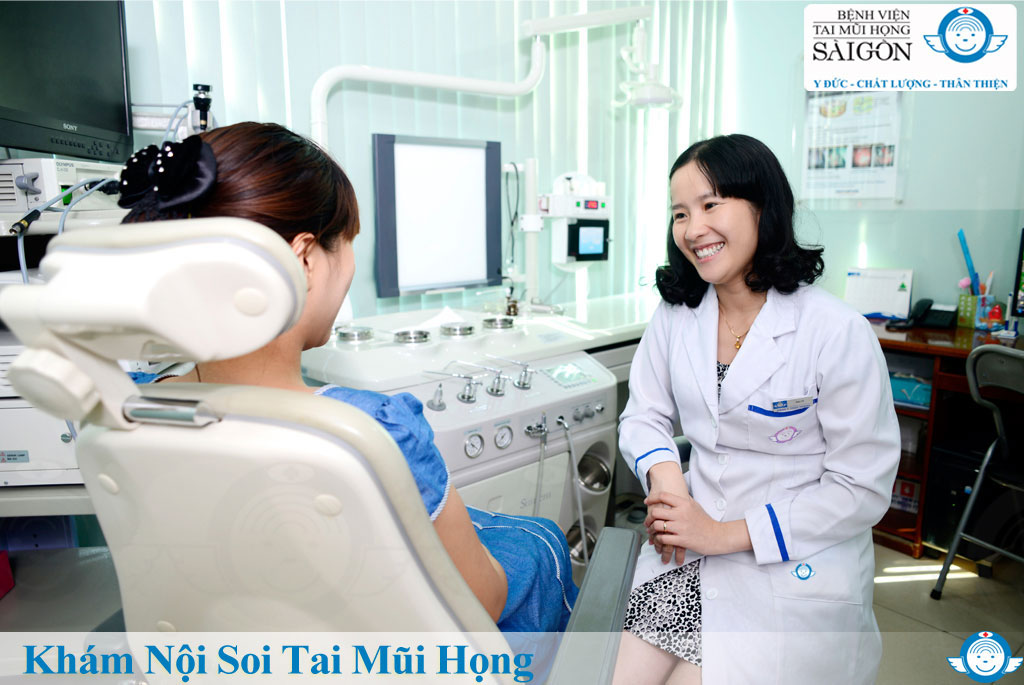 Bác sĩ tư vấn khám nội soi tại Tai Mũi Họng Sài Gòn