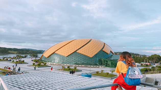 Quãng Trường Lâm Viên - Địa điểm "check in" không bao giờ hết HOT ở Đà Lạt