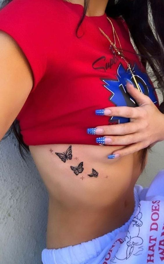 mang nét đẹp lôi cuốn với tattoo con bướm mini