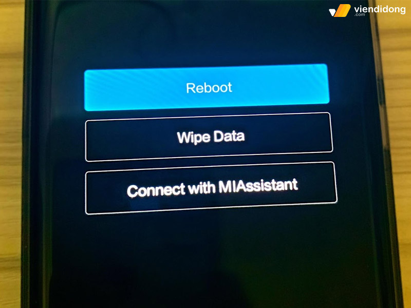 reset điện thoại Xiaomi reboot