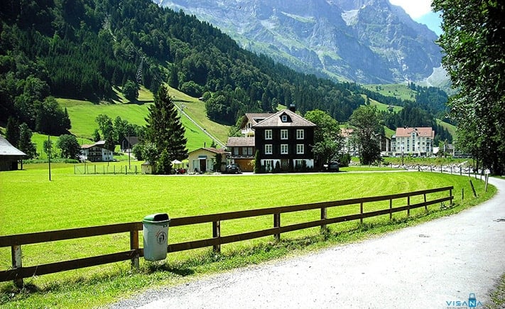 Lucerne du lich Thuy Sy