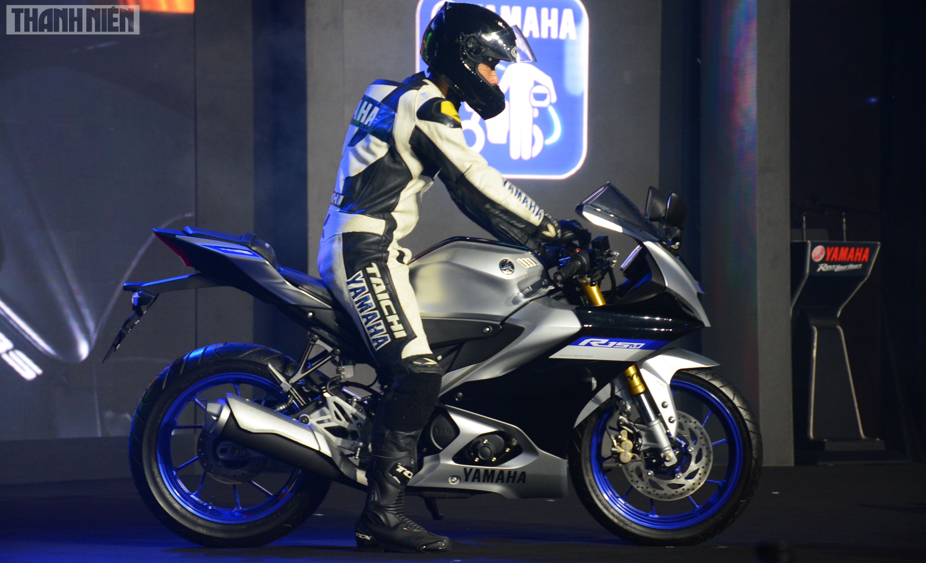 Giá bán Yamaha YZF-R15 2022 tại Việt Nam cao nhất khu vực Đông Nam Á