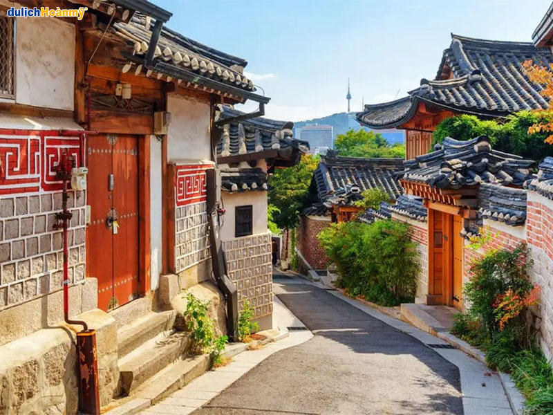 Thời tiết và cảnh quan tại làng cổ Hanok Bukchon