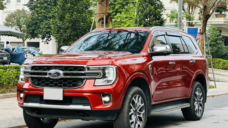 Ford Everest màu cam