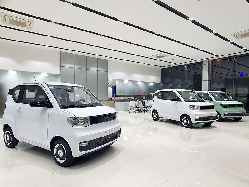 Wuling Mini EV LV1 - mẫu xe ô tô điện mini màu trắng phù hợp với người mệnh Kim và Thủy