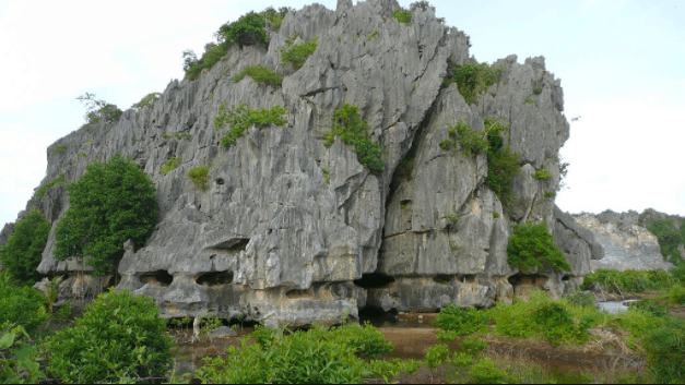 Núi Đá Dựng Hà Tiên