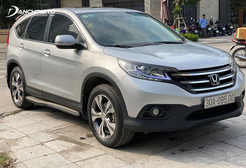 Nói đến xe 5 chỗ gầm cao cũ thì Honda CR-V luôn được đánh giá là lựa chọn hàng đầu