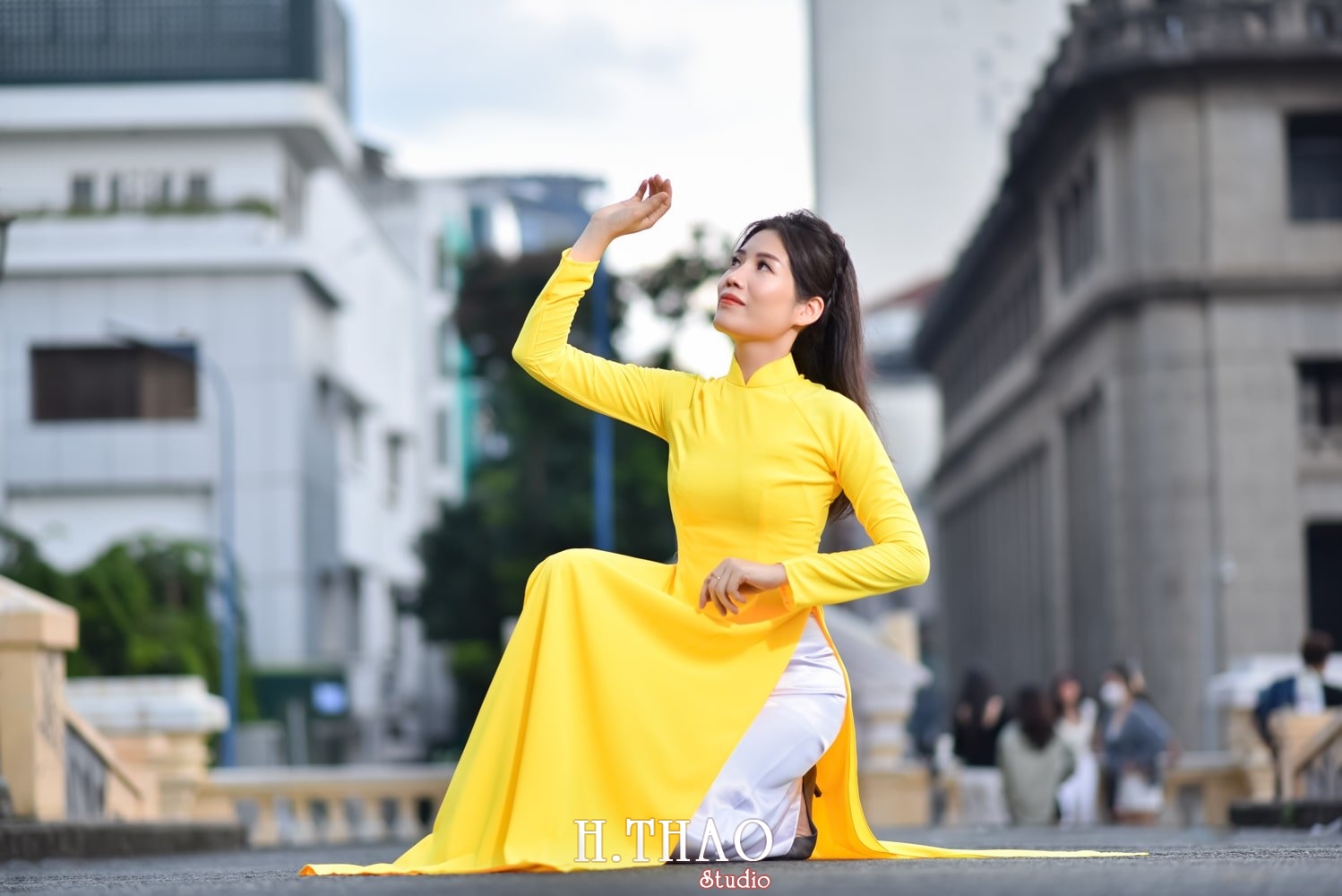 Ao dai quan 1 4 - Tổng hợp album ảnh chụp áo dài ngoại cảnh tuyệt đẹp ở Tp.HCM