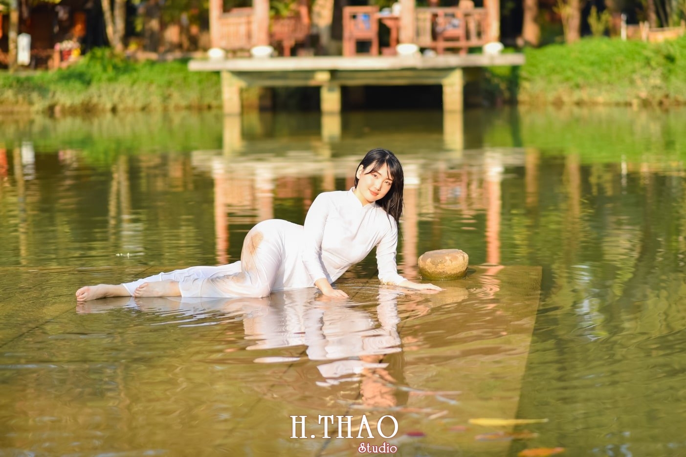 Anh ao dai 25 min - Tổng hợp album ảnh chụp áo dài ngoại cảnh tuyệt đẹp ở Tp.HCM