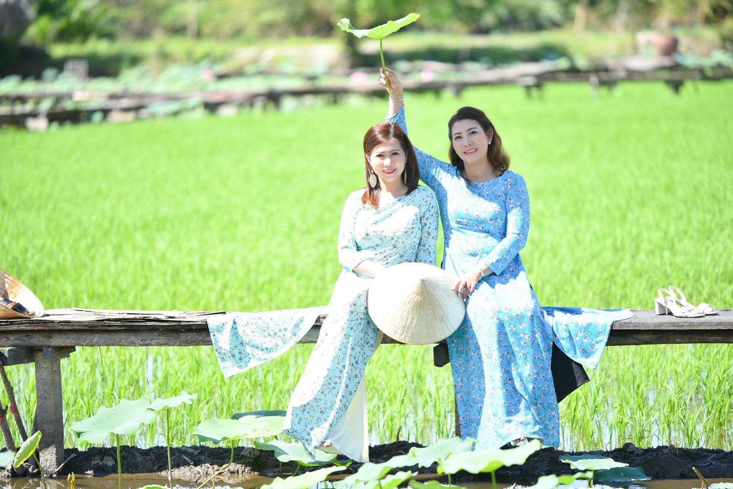 Ao dai thon que 7 min - Bộ ảnh hoa súng ở Tam Đa tuyệt đẹp - HThao Studio