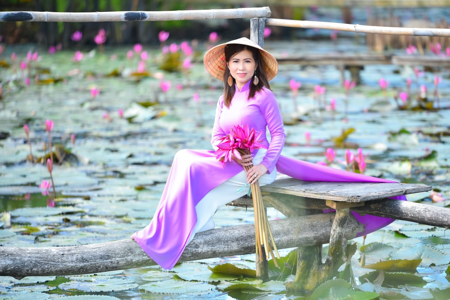 Ao dai thon que 26 min - Bộ ảnh hoa súng ở Tam Đa tuyệt đẹp - HThao Studio